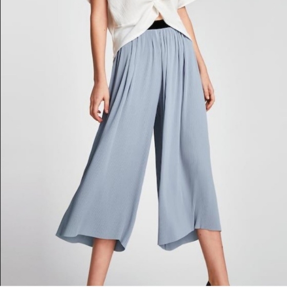 Zara Basic Wide Leg Accordion Pleat Culottes - Picture 2 of 11